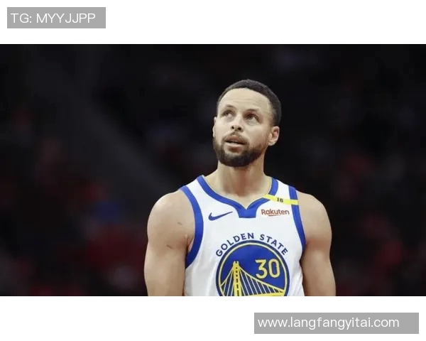 库里最新评分揭晓引热议究竟是表现高光时刻还是低迷状态的反映